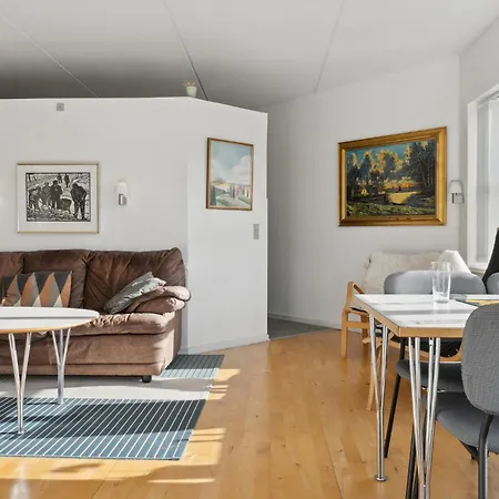 2 Bedroom Amazing In Apartamento *